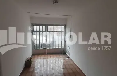 Casa com 3 quartos para alugar na Vila Paiva, São Paulo 