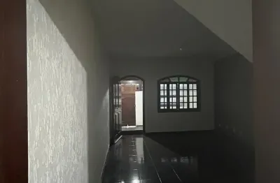 Casa com 2 quartos para alugar na Avenida Helena Maria, Jardim Helena Maria, Guarujá