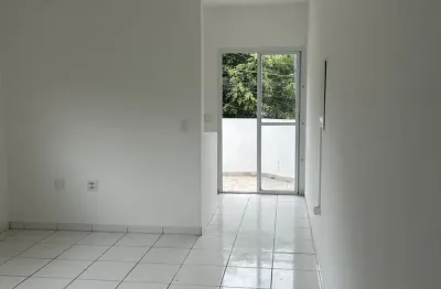 Casa com 2 quartos para alugar na Avenida Manuel Albino, 1023, Jardim Helena Maria, Guarujá