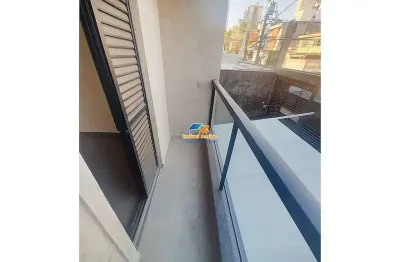 Apartamento 3 dormitórios, 1 suíte e 2 vagas em residencial com elevador e baixo condomínio na vila eldízia, próximo parque central, pronto para morar!