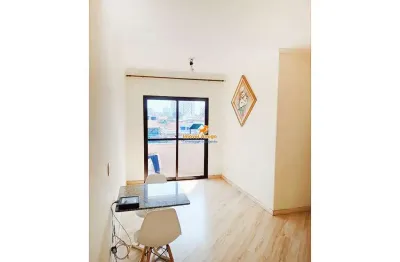 Apartamento no bairro planalto em são bernardo do campo com 2 dormitórios sendo 1 suíte, sacada e armários planejados.