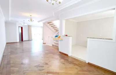 Sobrado moderno na vila gilda com 228m², 3 dormitórios amplos sendo 1 suíte com sacada, sala 3 ambientes e 4 vagas de garagem. vago!!!