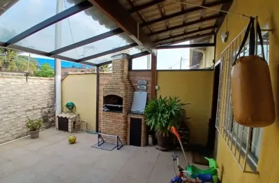 Casa com 2 quartos à venda na Rua Barros Peixoto, 1651, Jacutinga, Mesquita