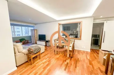 Apartamento reformado no itaim bibi com três quartos e uma suíte