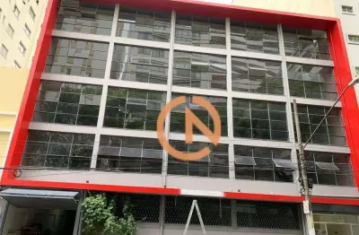 Prédio comercial monousuário para locação: 2.600 m², excelente iluminação e localização privilegiada