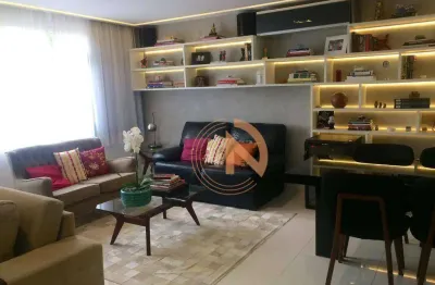Apartamento reformado com 130m², 2 dormitórios, 1 suíte e 1 vaga