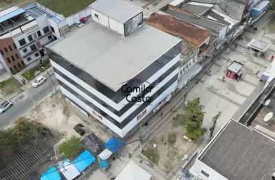 Seja bem-vindo ao coração de alagoinhas, onde a modernidade encontra a tradição em um prédio único e imponente.