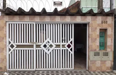 Casa à venda em praia grande-sp, bairro mirim: 2 quartos, 1 suíte, 2 salas, 2 banheiros, 2 vagas de garagem, 122m²!