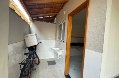 Incremente seu estilo de vida em praia grande-sp: casa de condomínio à venda na samambaia, 2 quartos, 1 sala, 1 vaga, 50m².