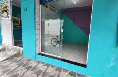 Oportunidade única: casa com 2 quartos e ponto comercial em frente ao colégio! ?