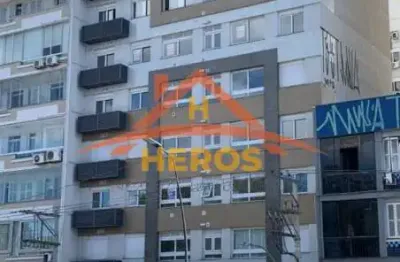 Apartamento com 2 quartos à venda na avenida joão pessoa, 407, cidade baixa, porto alegre por r$ 435.000