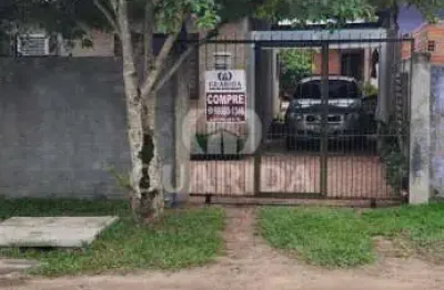Casa com 2 quartos à venda na rua engenheiro oscar de oliveira ramos, 3175, restinga, porto alegre por r$ 200.000