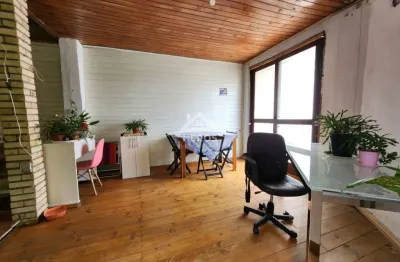 Casa com 3 quartos à venda na rua dorival leivas, 100, hípica, porto alegre por r$ 220.000