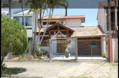 Casa com 4 quartos à venda na rua engenheiro otacílio oliveira, 207, ipanema, porto alegre por r$ 680.000