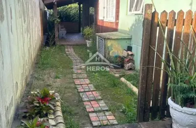 Casa com 3 quartos à venda na rua décio pelegrini, 95, ipanema, porto alegre por r$ 545.000