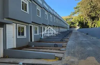 Casa em condomínio fechado com 2 quartos à venda na rua frederico etzberger, 650, nonoai, porto alegre por r$ 324.900