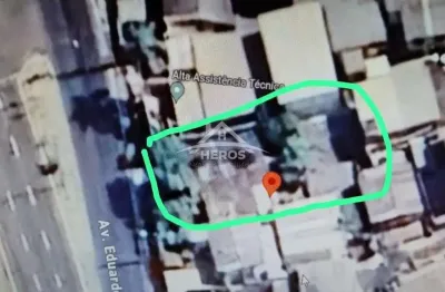 Terreno à venda na Avenida Eduardo Prado, 540, Cavalhada, Porto Alegre por R$ 530.000