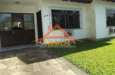 Casa com 3 quartos à venda na rua afonso arinos, 859, camaquã, porto alegre por r$ 700.000