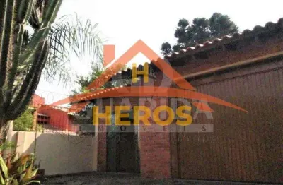 Casa com 3 quartos à venda na rua florinha, 173, cavalhada, porto alegre por r$ 550.000