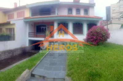 Casa com 4 quartos à venda na rua jaguari, 748, cristal, porto alegre por r$ 1.800.000