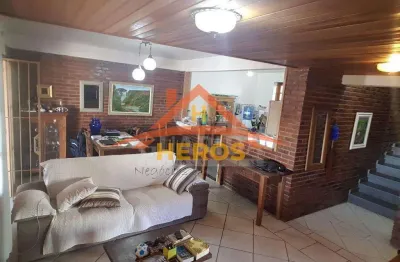 Casa com 3 quartos à venda na rua professor antônio josé remião, 380, espírito santo, porto alegre por r$ 698.000