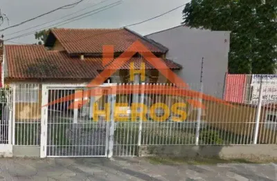 Casa com 3 quartos à venda na rua doutor barcelos, 2365, tristeza, porto alegre por r$ 787.000