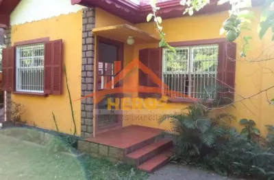 Casa com 2 quartos à venda na rua dos guaranis, 164, espírito santo, porto alegre por r$ 851.000