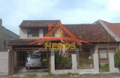 Casa com 4 quartos à venda na avenida flamengo, 337, ipanema, porto alegre por r$ 688.000
