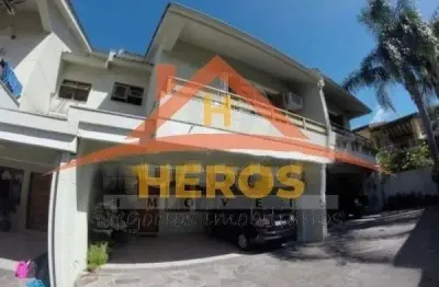 Casa em condomínio fechado com 3 quartos à venda na rua joão mendes ouriques, 218, ipanema, porto alegre por r$ 798.000