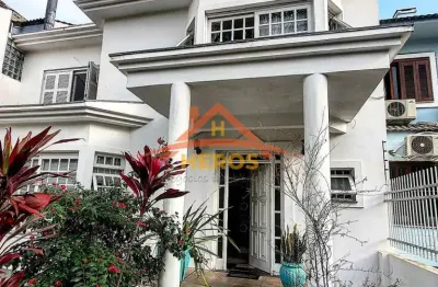 Casa com 4 quartos à venda na rua doutor pitrez, 536, ipanema, porto alegre por r$ 1.170.000