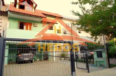 Casa com 3 quartos à venda na rua josé aristides martins, 81, ipanema, porto alegre por r$ 712.000