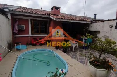Casa com 2 quartos à venda na rua pedro faria, 340, hípica, porto alegre por r$ 295.000