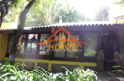 Casa com 7 quartos à venda na rua dos tapuias, 82, espírito santo, porto alegre por r$ 1.490.000
