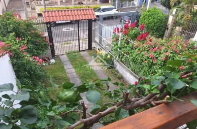 Casa com 2 quartos à venda na rua helio felix frey, 145, espírito santo, porto alegre por r$ 480.000