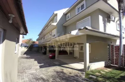 Casa em condomínio fechado com 4 quartos à venda na rua caeté, 65, vila assunção, porto alegre por r$ 1.645.000