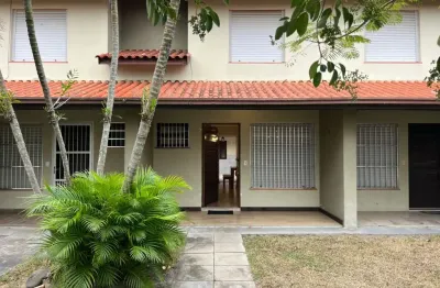 Oportunidade imperdível em capão novo – sobrado a venda