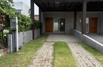Lindo sobrado com 2 suites em capão novo, capão da canoa-rs!