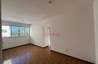 Apartamento com 2 quartos para alugar na Rua Doutor Augusto Lopes Pontes, 455, Costa Azul, Salvador