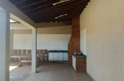 Casa com 4 quartos à venda no Presidente Roosevelt, Uberlândia 