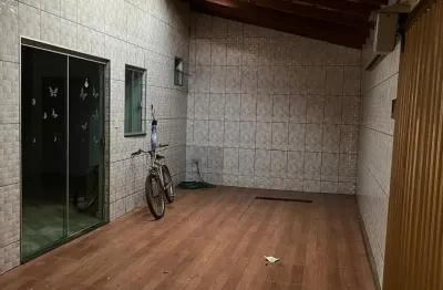 Casa à venda no Maravilha, Uberlândia 