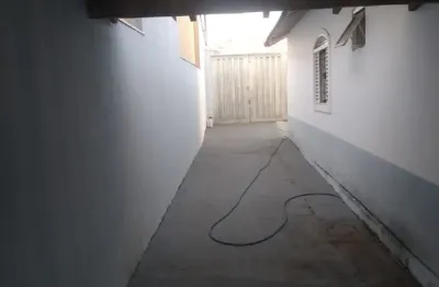 Casa com 3 quartos à venda no Pacaembu, Uberlândia 