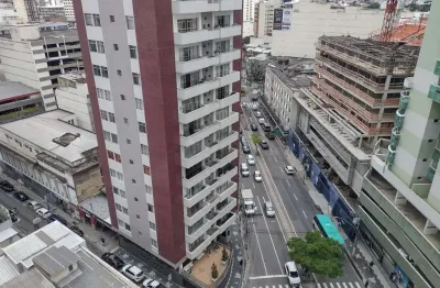 Apartamento quarto e sala com varanda reformado geral centro.