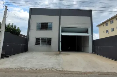 Alugo galpão 324m², com mezanino, escritório, rua pedro thiesen júnior, nº 313, aririú, palhoça – sc.