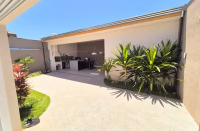 Linda casa de três dormitórios a venda na cidade de jundiaí sp