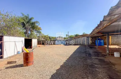 Área Residencial/Comercial em Santa Genoveva, Goiânia/GO, 1956 m², Próximo ao aeroporto