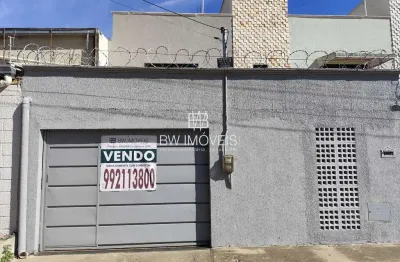 Sobrado. 2q sendo 1 suíte, porcelanato, quintal, próx ao shopping portal sul e garavelo