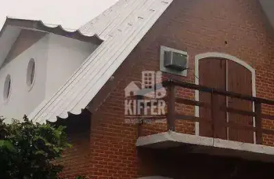 Casa com 3 quartos à venda, 250 m² por R$ 700.000 - Badu - Niterói/RJ