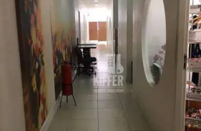 Cobertura comercial com 20 salas, 10 vagas e vista para o campo de são bento – icaraí
