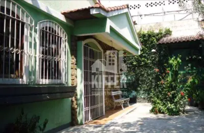 Casa duplex ampla com área de lazer completa – excelente oportunidade!