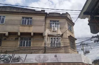 Apartamento com 3 quartos e 2 banheiros no fonseca –aceita financiamento